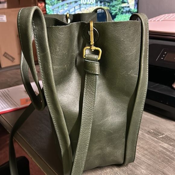 Madewell Green Genuine Leather magnetic closure tote - Picture 3 of 6